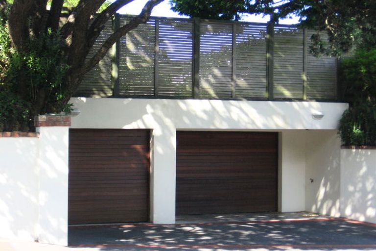 Photo of property in 5 Cockayne Road, Khandallah, Wellington, 6035