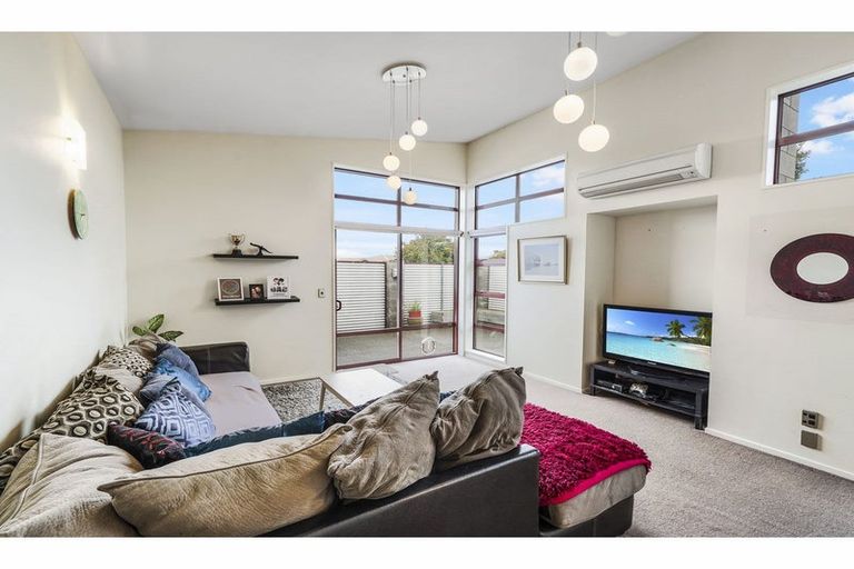 Photo of property in 16 Magnolia Boulevard, Kaiapoi, 7630