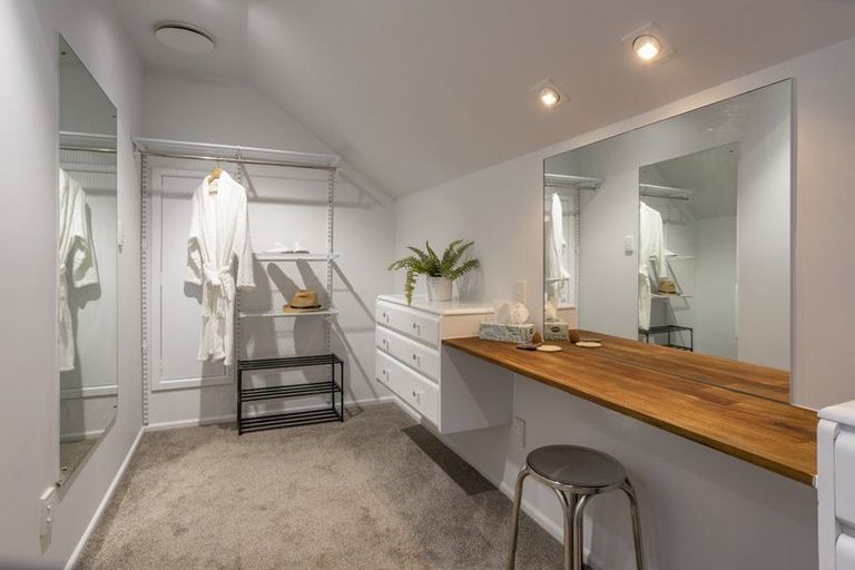 Photo of property in 10 Hossack Close, Belfast, Christchurch, 8051