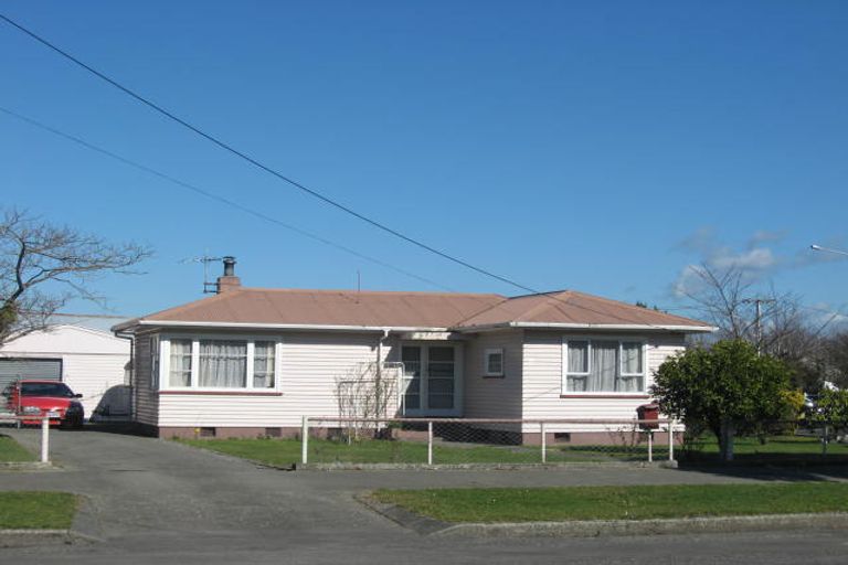 Photo of property in 129 Broadway, Carterton, 5713