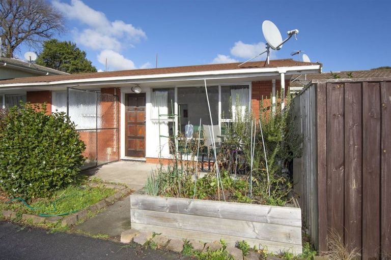 Photo of property in 3/126 Aldwins Road, Phillipstown, Christchurch, 8062