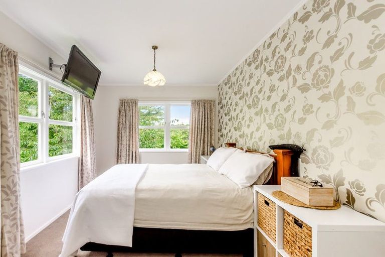 Photo of property in 111 Ruapehu Street, Paraparaumu, 5032