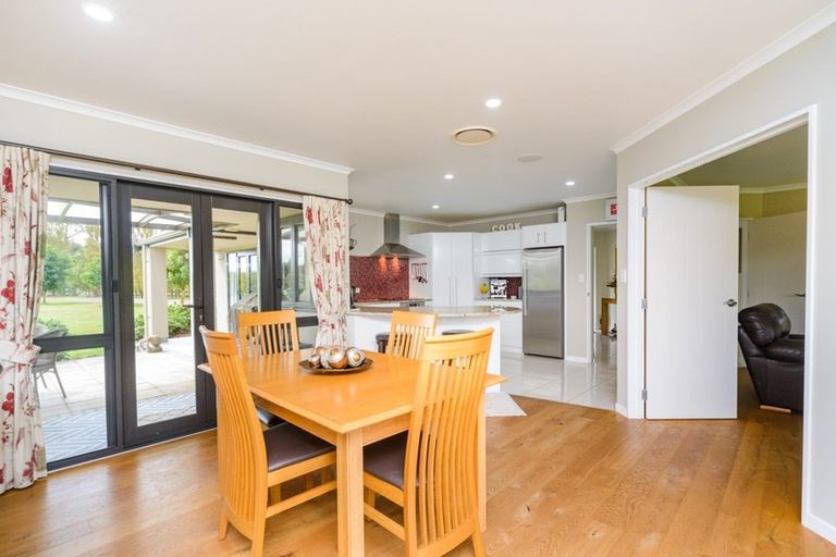 Photo of property in 25 Riverview Lane, Ashhurst, Palmerston North, 4470