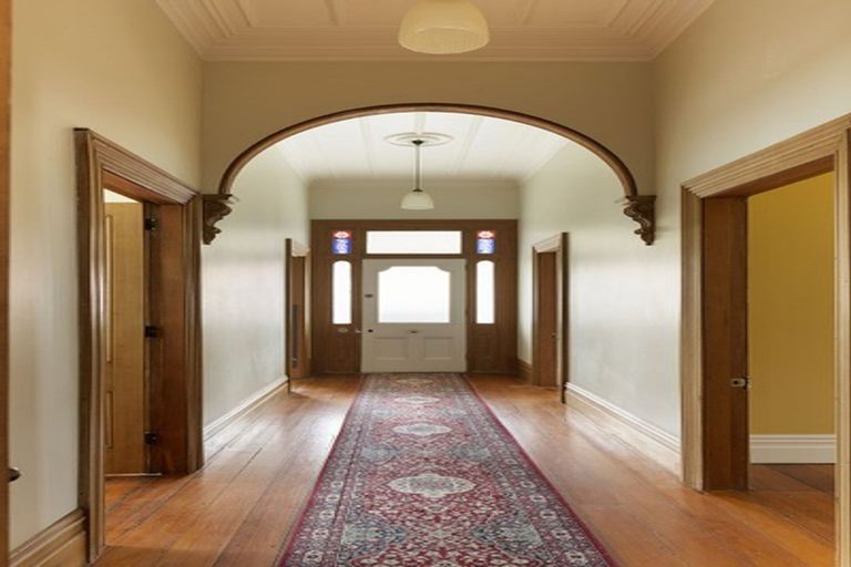 Photo of property in 32 Bellevue Road, Mount Eden, Auckland, 1024