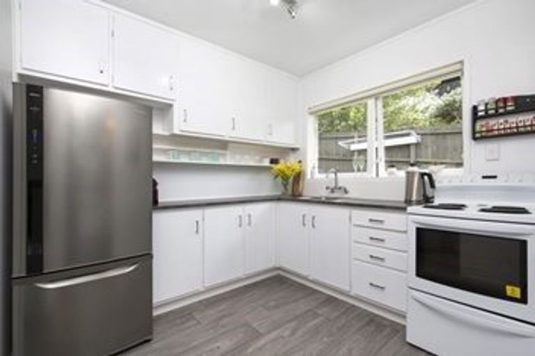 Photo of property in 2/44 O'halloran Road, Howick, Auckland, 2014