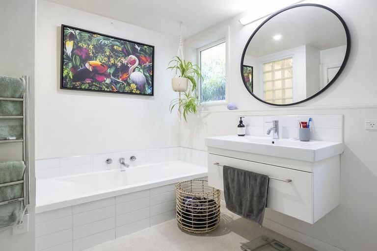 Photo of property in 151 Victoria Road, Saint Clair, Dunedin, 9012