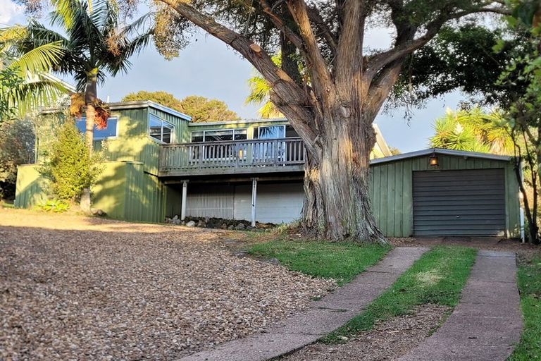Photo of property in 39 Whakarite Road, Ostend, Waiheke Island, 1081