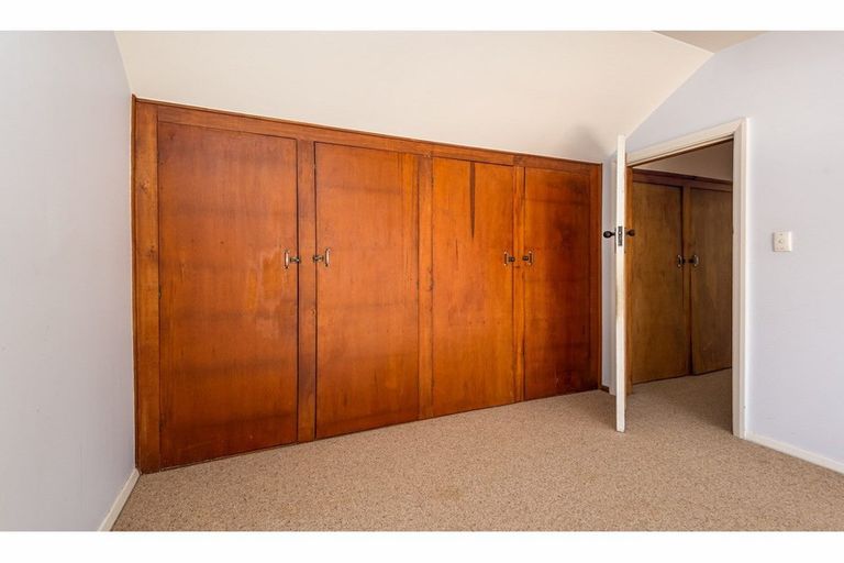 Photo of property in 40 Stapletons Road, Richmond, Christchurch, 8013