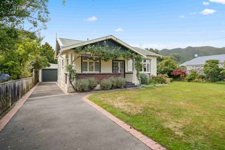 Photo of property in 32 Collingwood Street, Waterloo, Lower Hutt, 5011