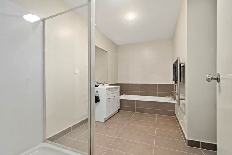 Photo of property in 5 Pipipi Crescent, Takanini, 2112