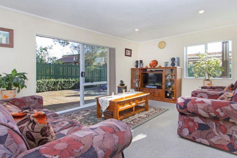 Photo of property in 34a Heathridge Place, Burswood, Auckland, 2013