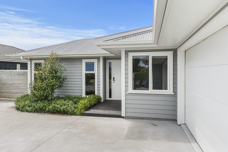 Photo of property in 31 Aratapu Street, Waitara, 4320