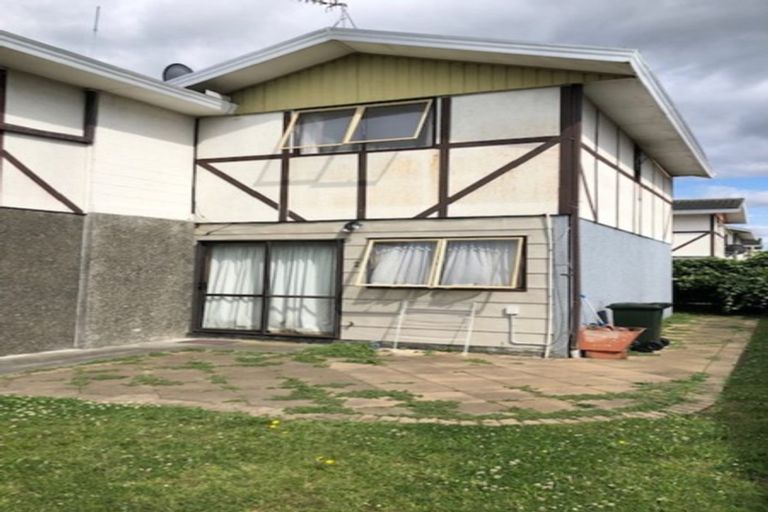 Photo of property in 2/702 Grays Road, Mahora, Hastings, 4120