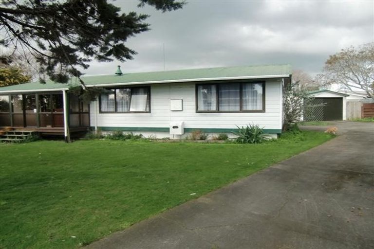 Photo of property in 6 Villa Place, Bell Block, New Plymouth, 4312