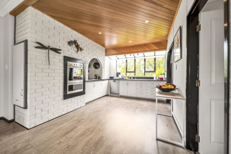 Photo of property in 10 Cornwall Street, Vauxhall, Dunedin, 9013