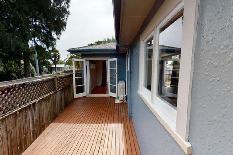 Photo of property in 118 Pahiatua Street, Hokowhitu, Palmerston North, 4410