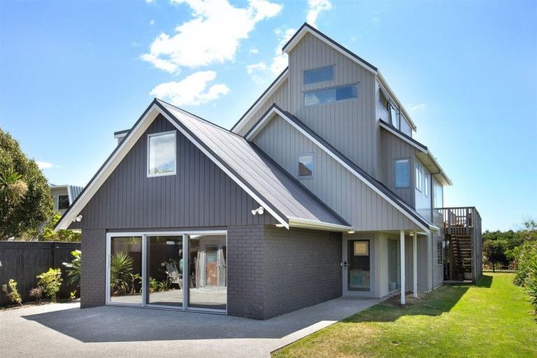 Photo of property in 249 Manly Street, Paraparaumu Beach, Paraparaumu, 5032