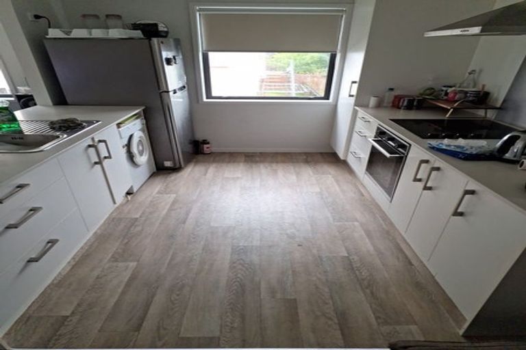 Photo of property in 72 Parrs Cross Road, Henderson, Auckland, 0612