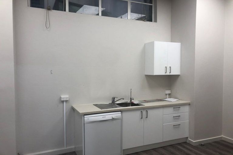 Photo of property in 20 Panama Street, Martinborough, 5711