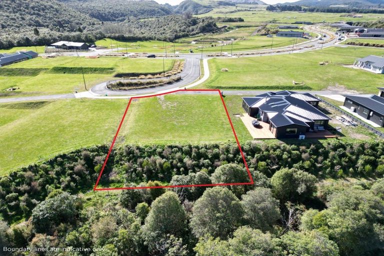 Photo of property in 11 Broadleaf Way, Kinloch, 3377