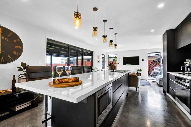 Photo of property in 15 Waitaha Place, Bell Block, New Plymouth, 4312