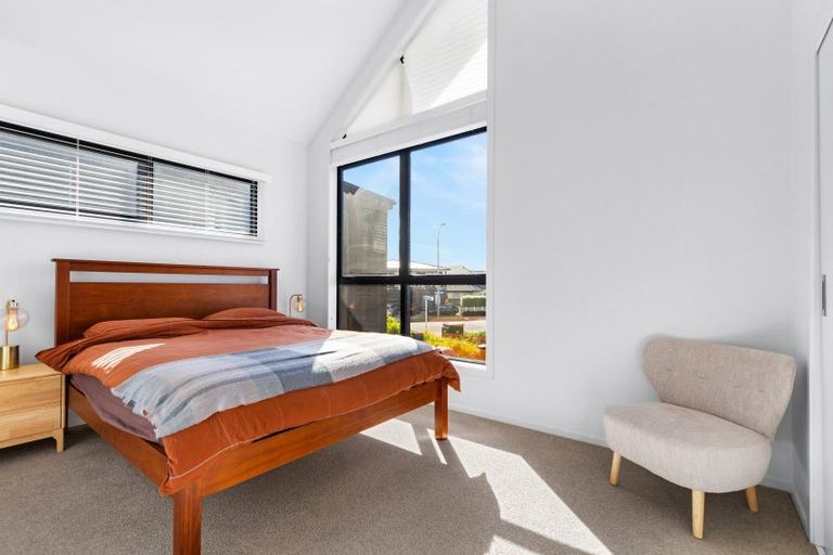 Photo of property in 3 Ocean Breeze Avenue, Hobsonville, Auckland, 0616