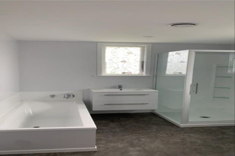 Photo of property in 160 Cornfoot Street, Castlecliff, Whanganui, 4501