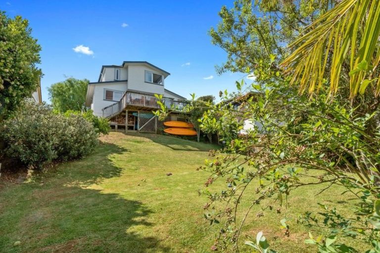 Photo of property in 47 Hebron Road, Waiake, Auckland, 0630