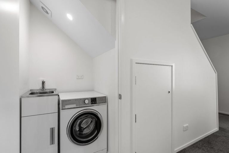Photo of property in 15/25 Hargest Crescent, Sydenham, Christchurch, 8023