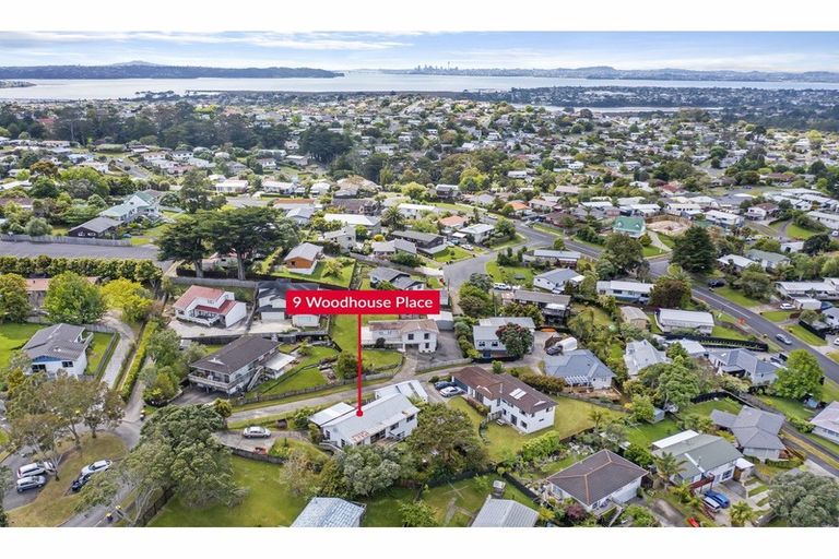 Photo of property in 9 Woodhouse Place, West Harbour, Auckland, 0618