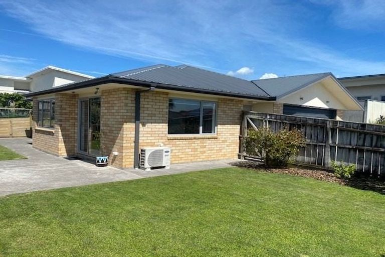 Photo of property in 54 Penrod Drive, Bell Block, New Plymouth, 4312