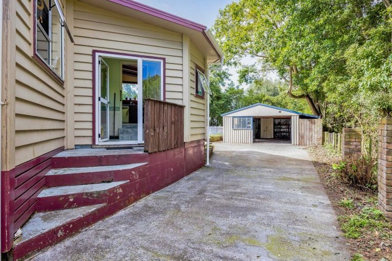 Photo of property in 76 Patu-kukupa Street, Manaia, 4612