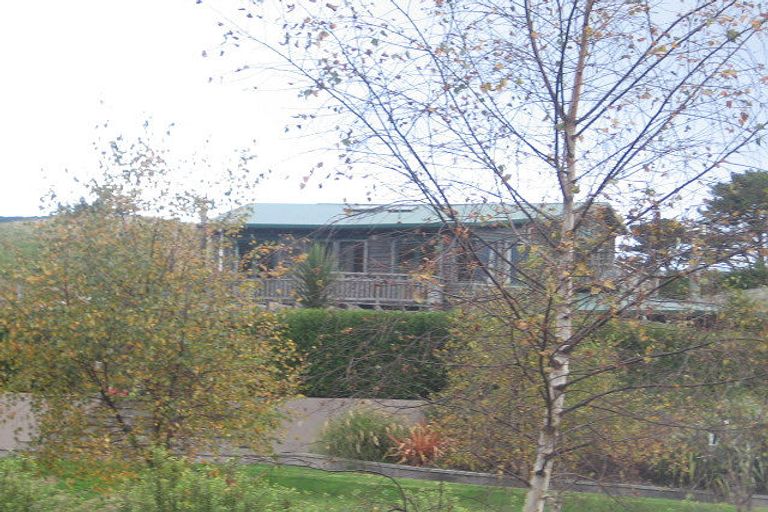 Photo of property in 62 Woodburn Drive, Takapu Valley, Wellington, 5028