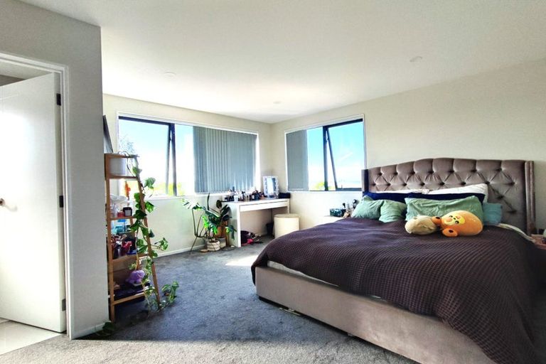 Photo of property in 4d Deep Creek Road, Torbay, Auckland, 0630