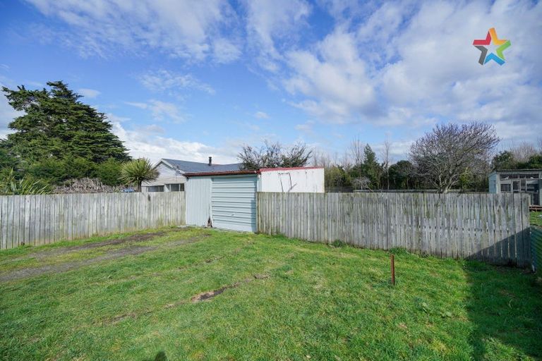 Photo of property in 16 Derby Street, Woodend, Invercargill, 9877