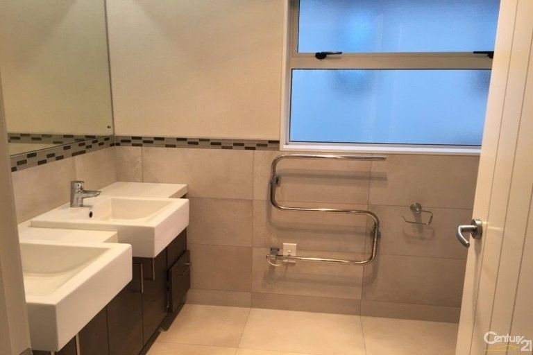 Photo of property in 22 Darion Drive, Flat Bush, Auckland, 2019