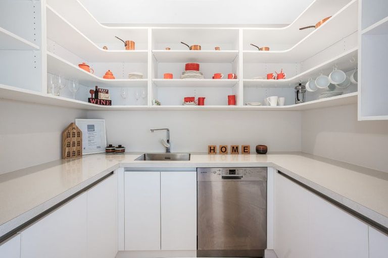 Photo of property in 3 Grace Cove, Aotea, Porirua, 5024