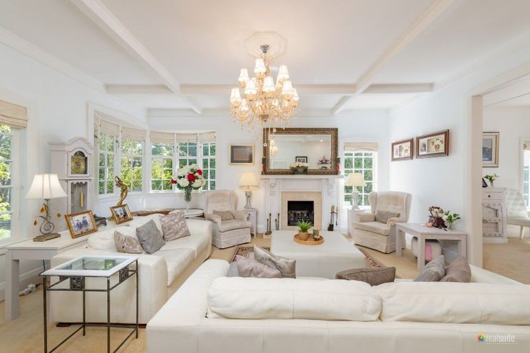 Photo of property in 7 Hinau Street, Woburn, Lower Hutt, 5010