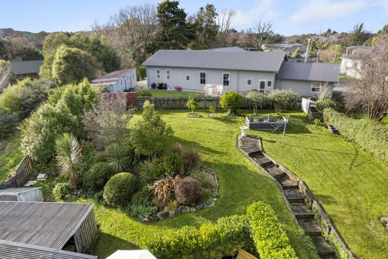Photo of property in 32 Tararua Street, Pahiatua, 4910