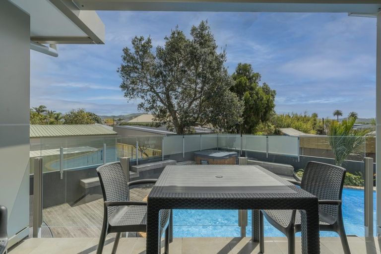 Photo of property in 1/8e The Esplanade, Whitianga, 3510