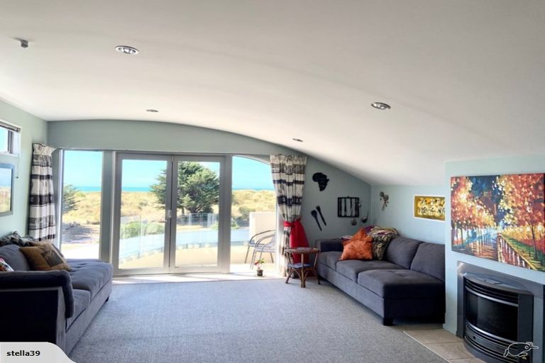 Photo of property in 378 Marine Parade, South New Brighton, Christchurch, 8062