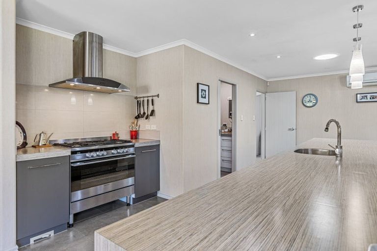 Photo of property in 137 Rowesdale Drive, Ohauiti, Tauranga, 3112