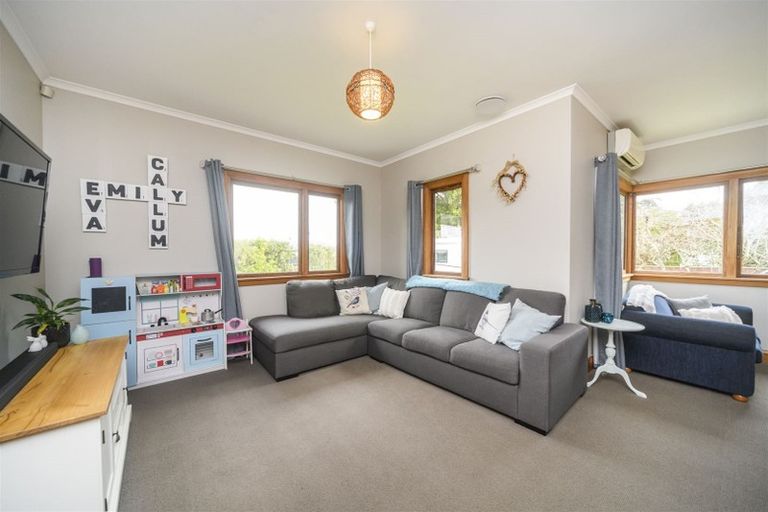 Photo of property in 12 Poole Street, Feilding, 4702