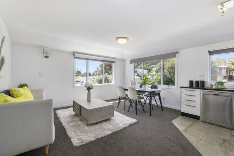 Photo of property in 1/19 Ranui Terrace, Tawa, Wellington, 5028