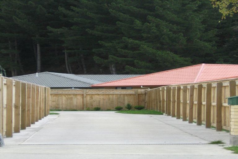 Photo of property in 8 Pinehill Crescent, Trentham, Upper Hutt, 5018