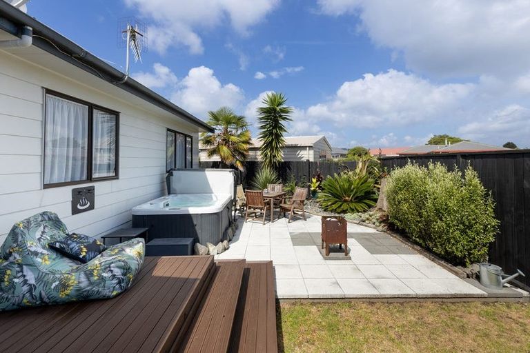 Photo of property in 62a Hartford Avenue, Papamoa Beach, Papamoa, 3118