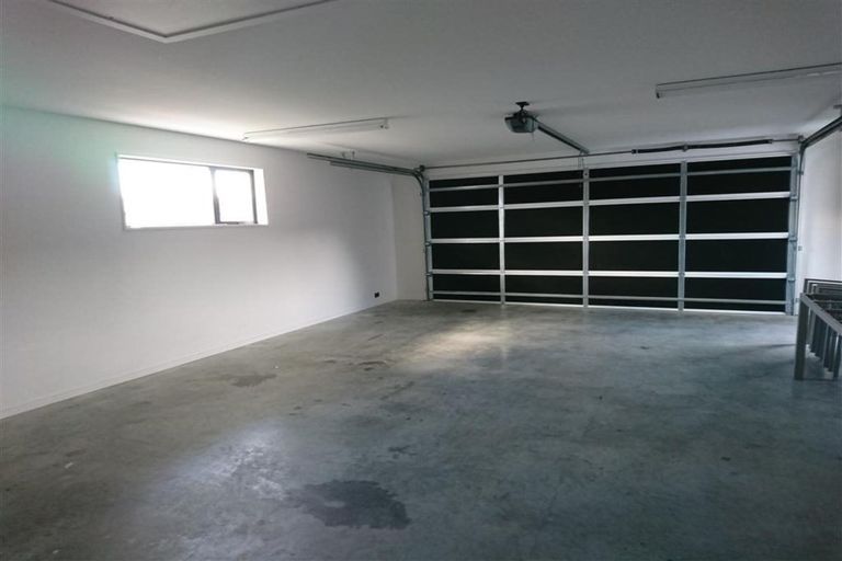 Photo of property in 40 Marbleleaf Lane, Albert Town, Wanaka, 9305