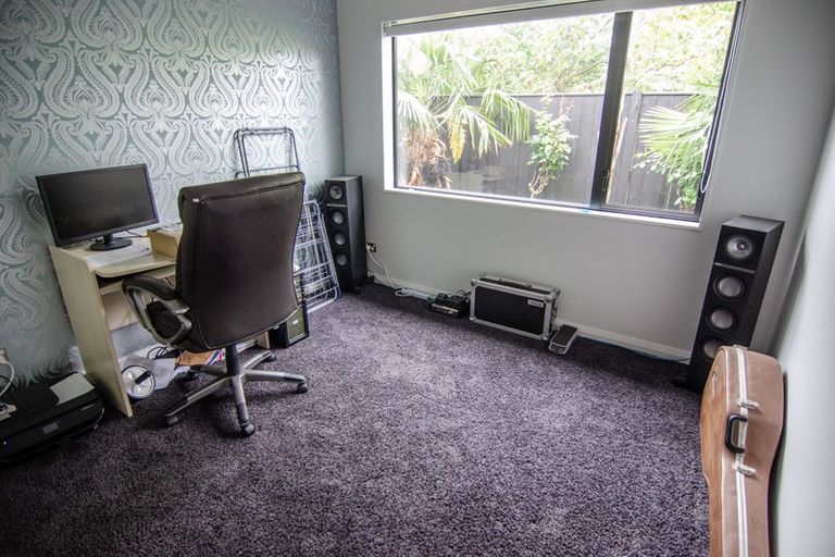 Photo of property in 76b Stanley Avenue, Palmerston North, 4414