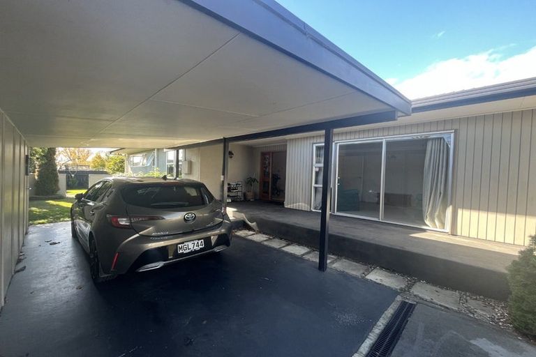 Photo of property in 32 Saint Hill Lane, Havelock North, 4130
