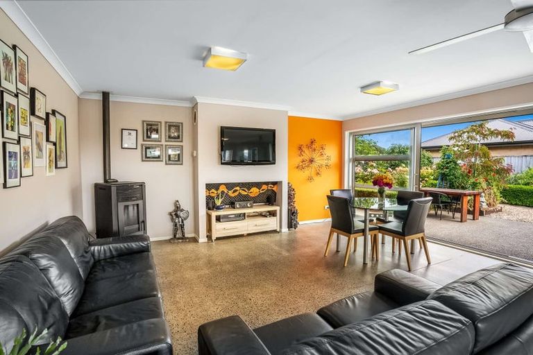 Photo of property in 79 Acacia Avenue, Rangiora, 7400